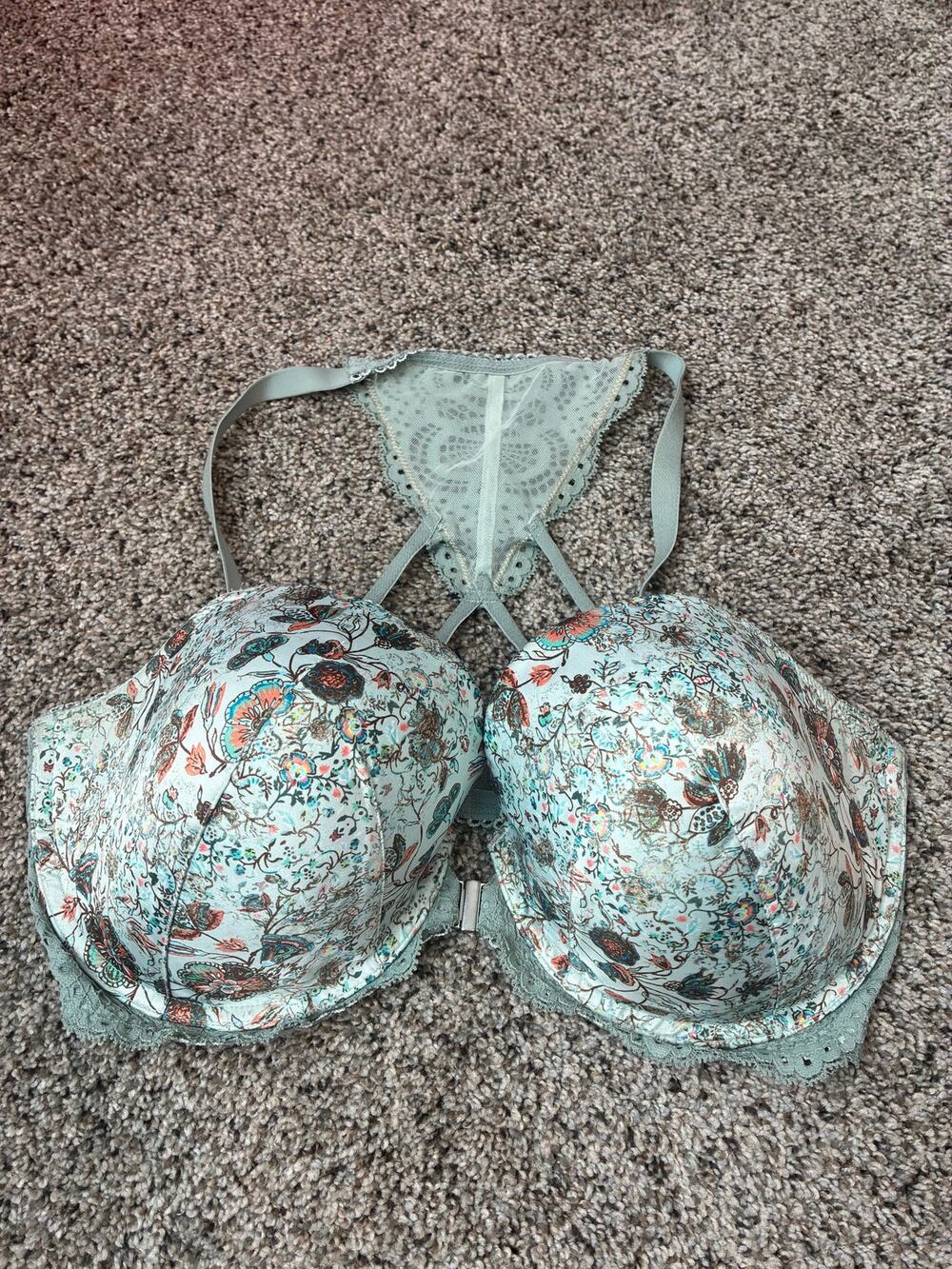 Victoria’s Secret dream angels lined demi bra green floral 36DDD front closure